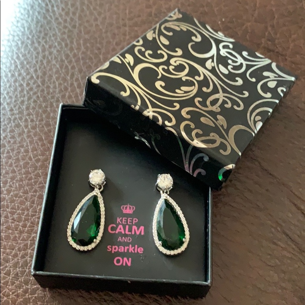 Teardrop emerald and rhinestone earrings